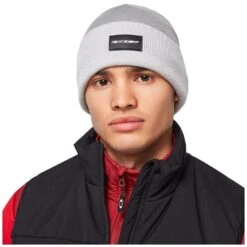 Oakley TC Stretch Logo Unisex Beanie -Hiking Shop k79e878b67c4128c3621378b93c3bbacf