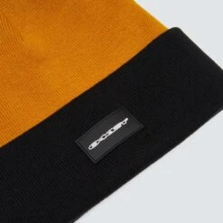 Oakley TC Stretch Logo Unisex Beanie -Hiking Shop kaaf86a7ef36843e32b97fb04f340b659