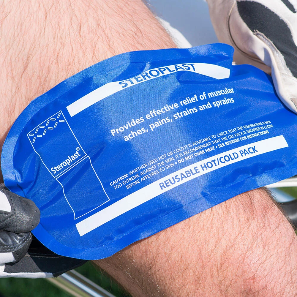 Reusable Hot & Cold Pack & Nylon Sleeve 2 Reusable Hot & Cold Pack & Nylon Sleeve - Image 2