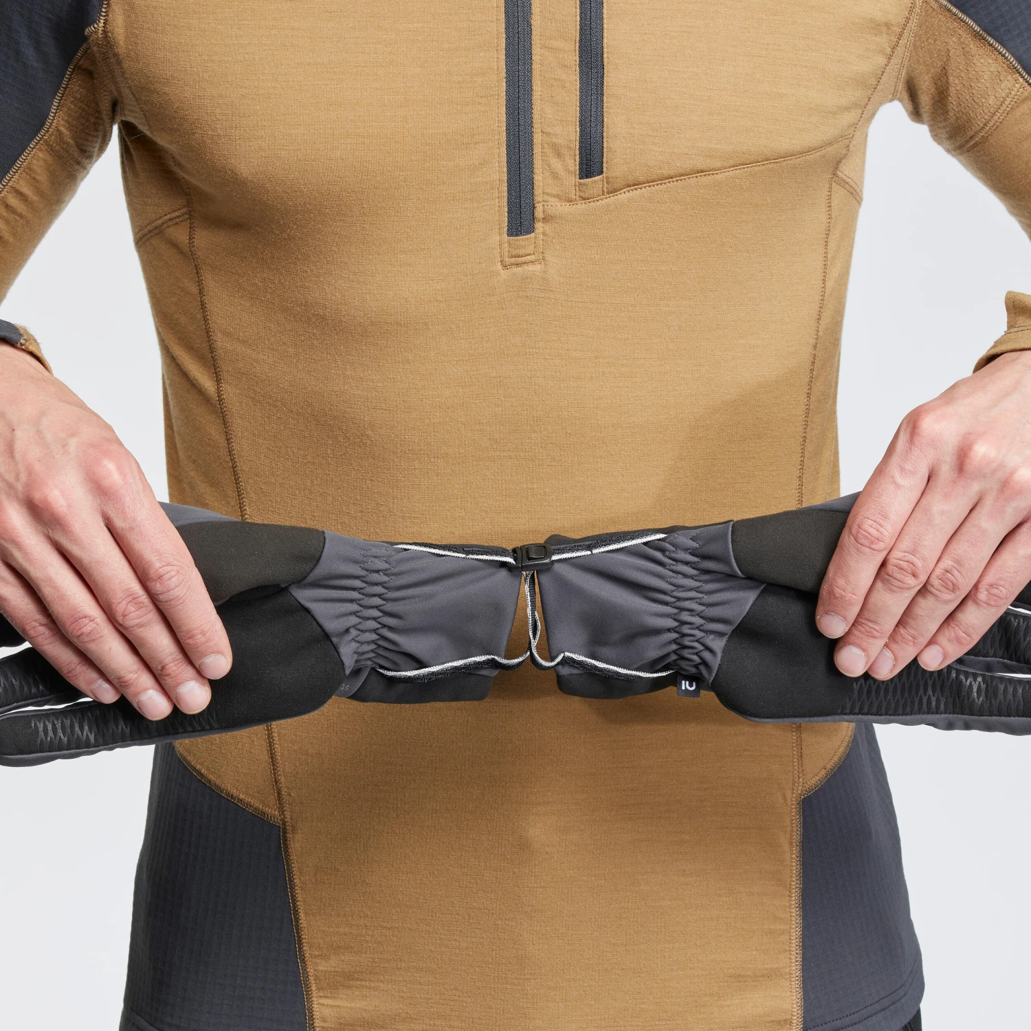 Adult Mountain Trekking Windproof Touchscreen Gloves 3 Adult Mountain Trekking Windproof Touchscreen Gloves - Image 3